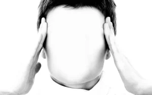 kivun tunnetta pään alueella